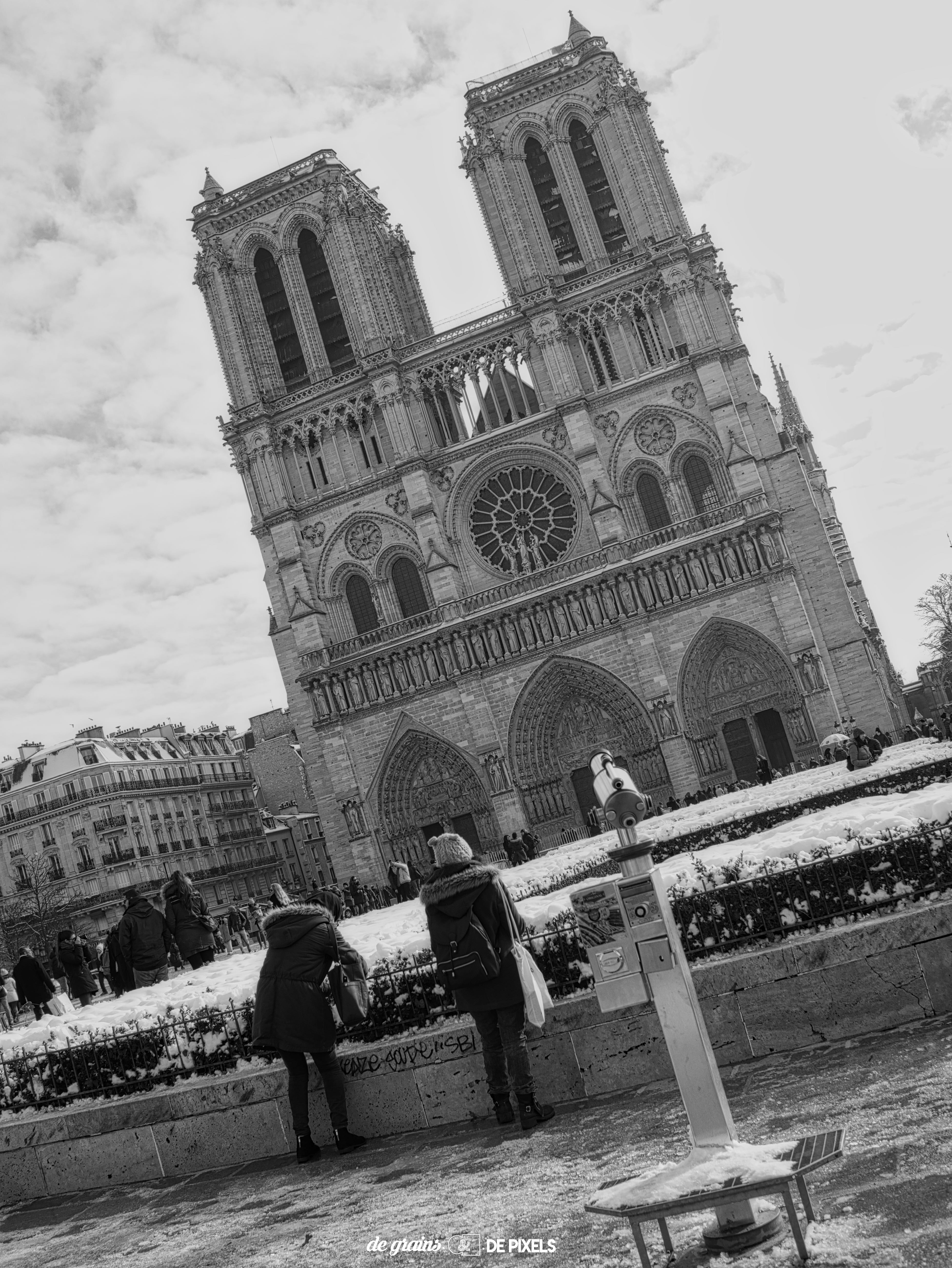 WINTER IN PARIS